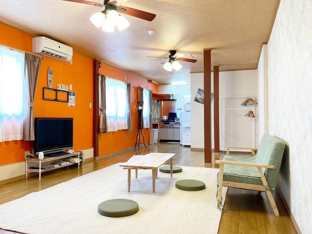 Seaside Pension Petit Сирахама Экстерьер фото